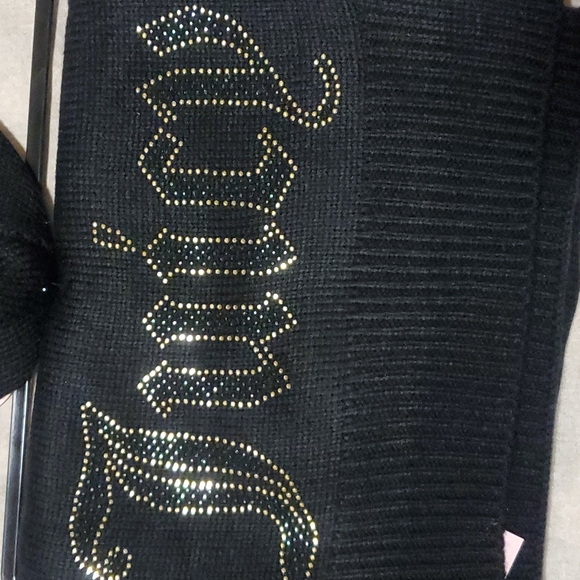 Juicy Couture Scarf & Hat Set - Picture 3 of 3